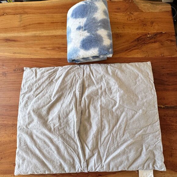 Pottery Barn Teen Swell Lofty Cotton Quilted Pillow Standard Sham Set Blue Multi - Picture 9 of 10